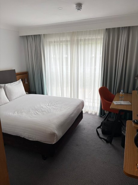 伯明翰布罗姆斯格罗夫假日酒店-旅行者