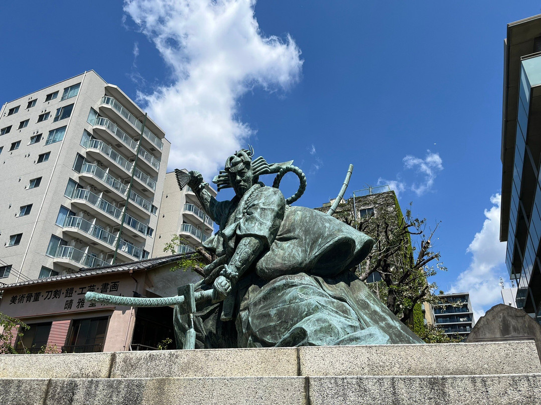 9-daime Ichikawa Danjuro Shibaraku Bronze Statue