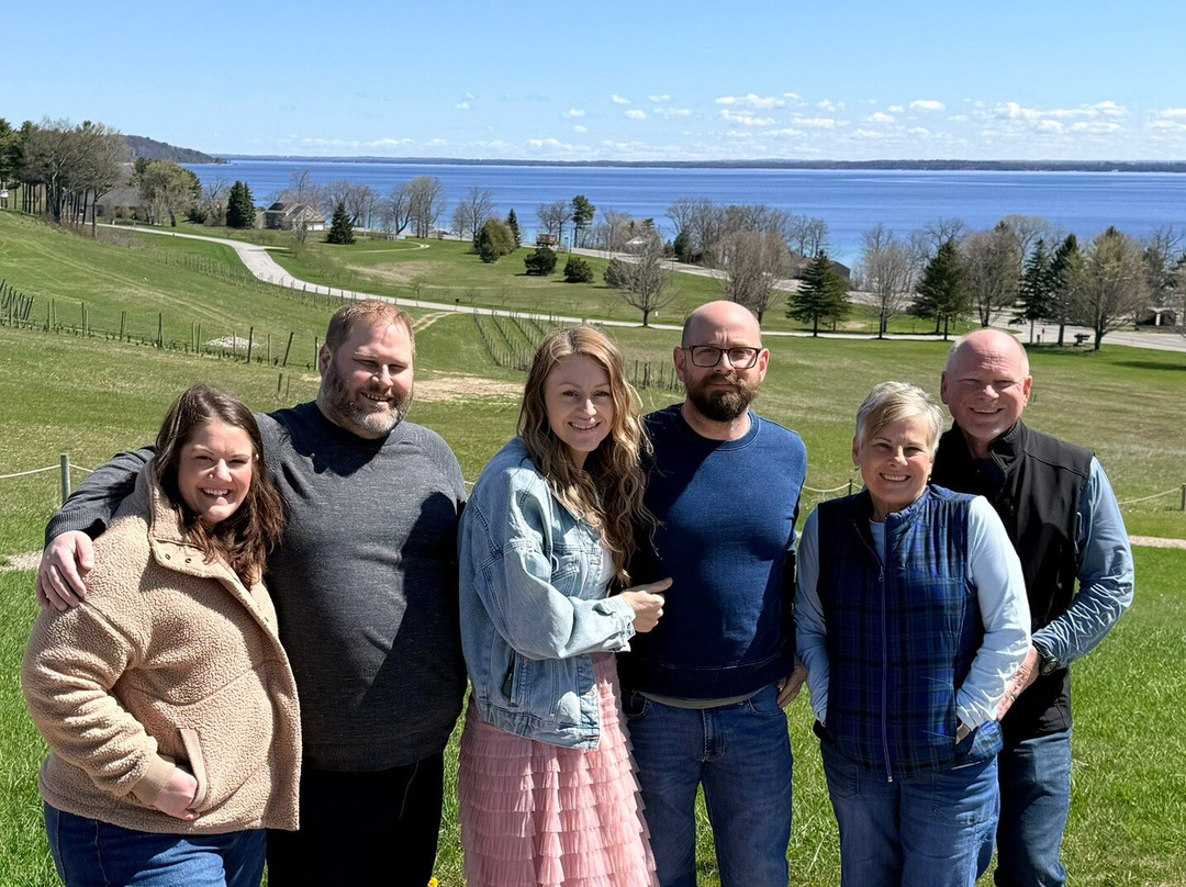 Traverse Bay Tours-特拉弗斯城必去景点