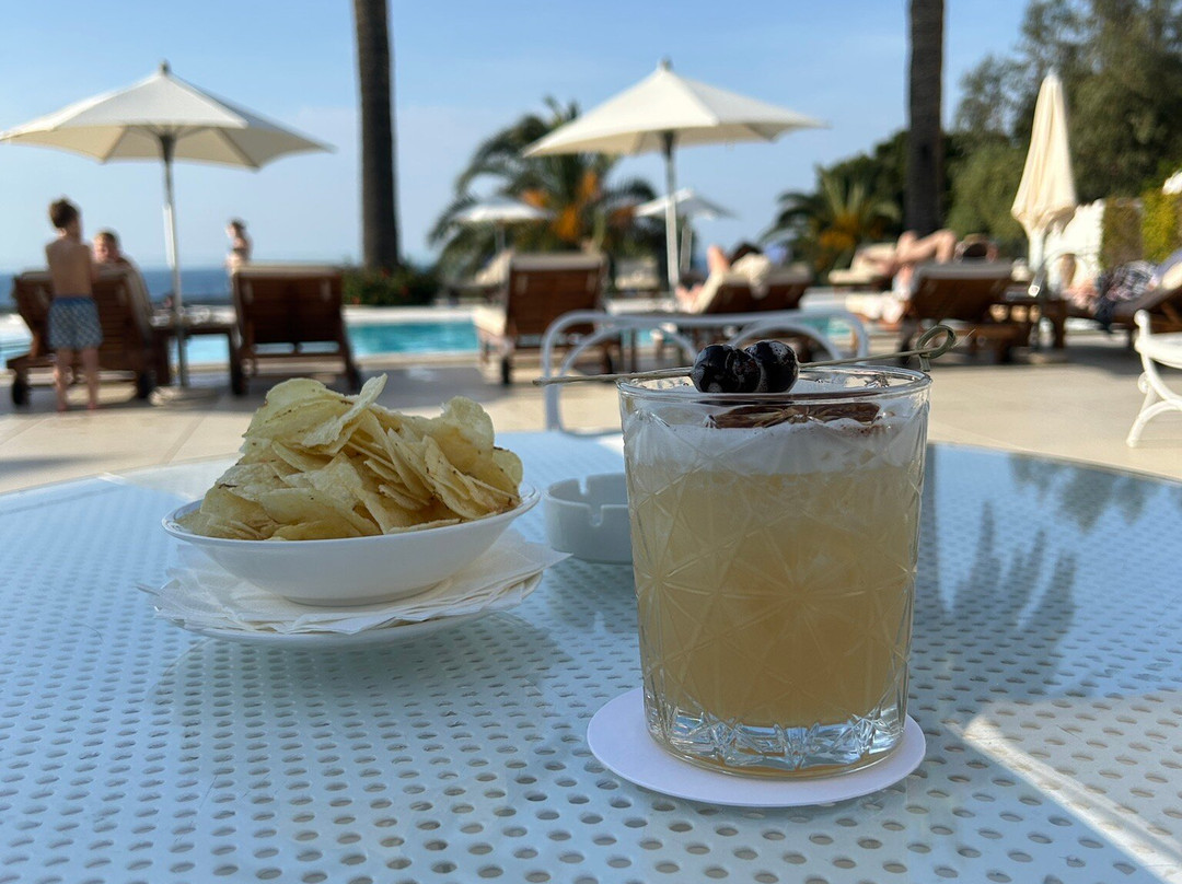 卡雷特酒店主图