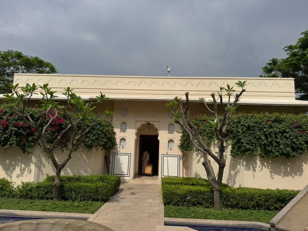 新昌迪加尔欧贝罗伊沙可维拉斯 SPA 度假村-旅行者