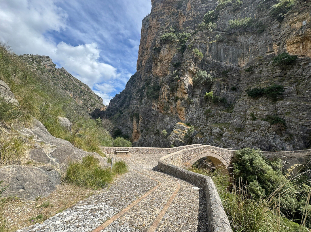 Il Ponte Del Diavolo-Civita必去景点