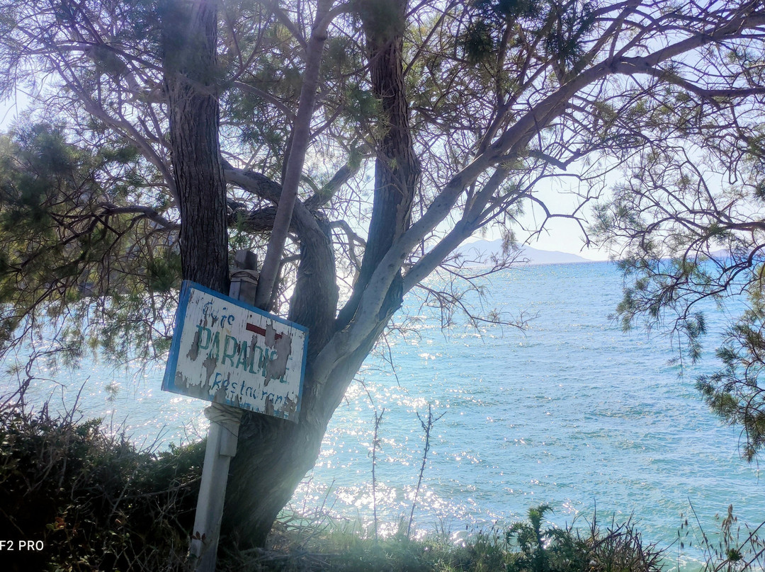 Glyfada Beach-Monolithos必去景点