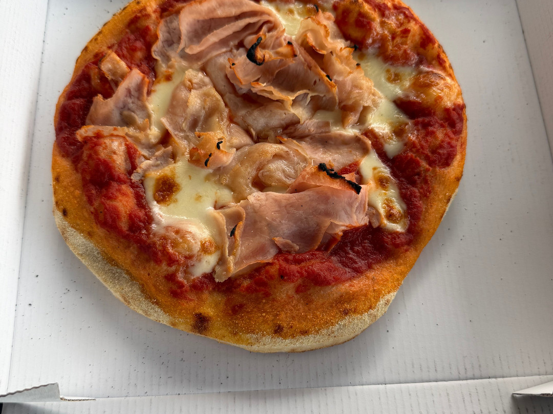 Perwez餐馆和美食-Christo Pizza