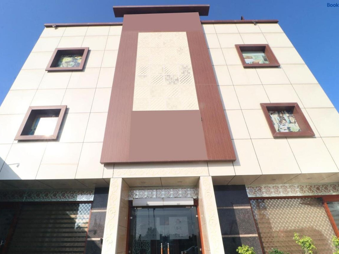 Hotel O B1