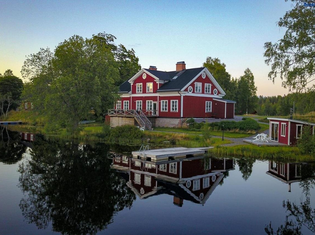 River Lodge