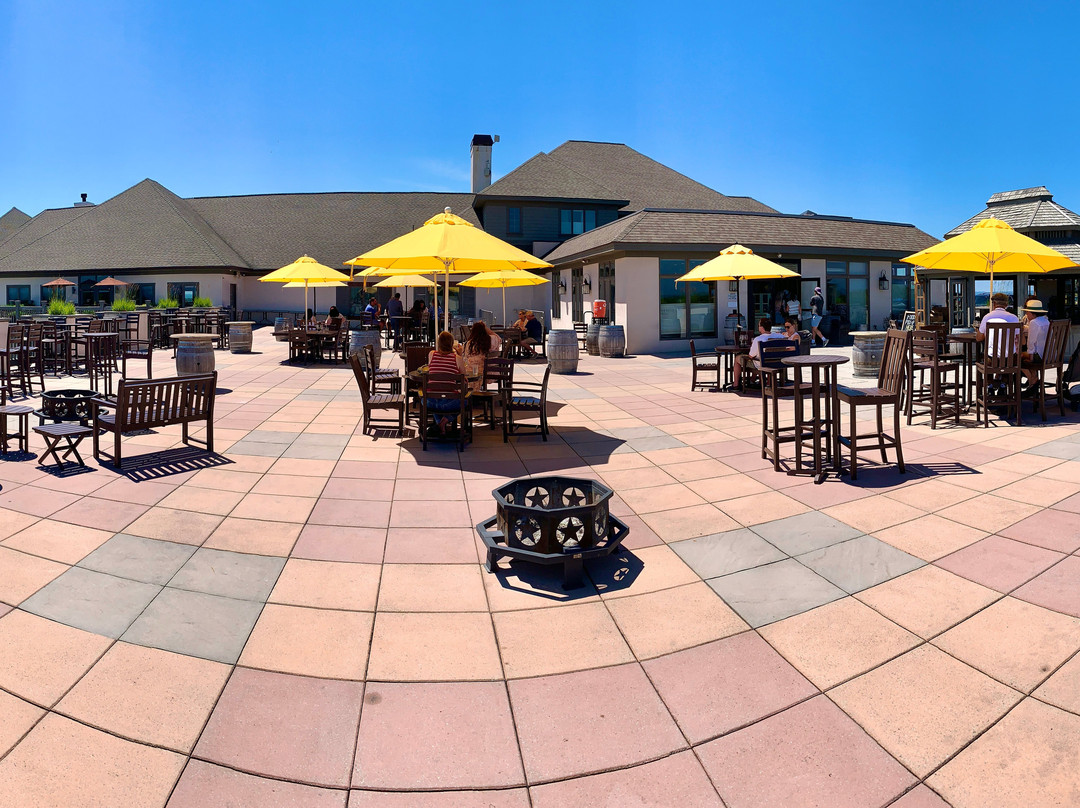 Chateau Chantal Winery & Tasting Room-特拉弗斯城必去景点