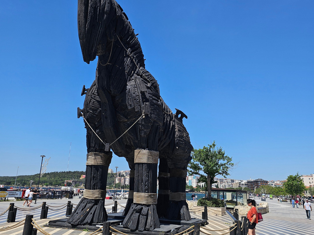 Canakkale Truva Heykeli-恰纳卡莱必去景点