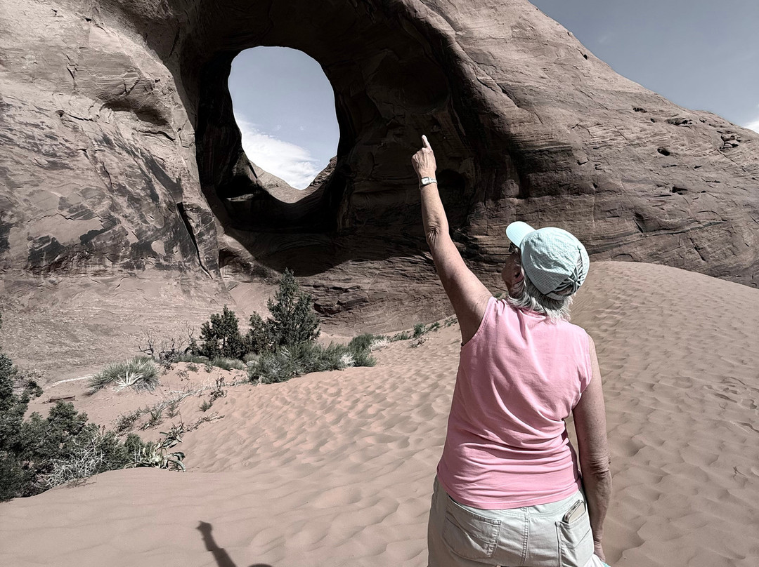 Three Sister Navajo Guided Tours-纪念碑公园必去景点