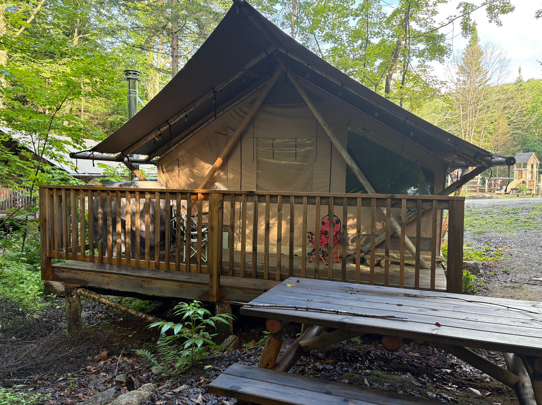 Huttopia Les Deux Lacs - Laurentides