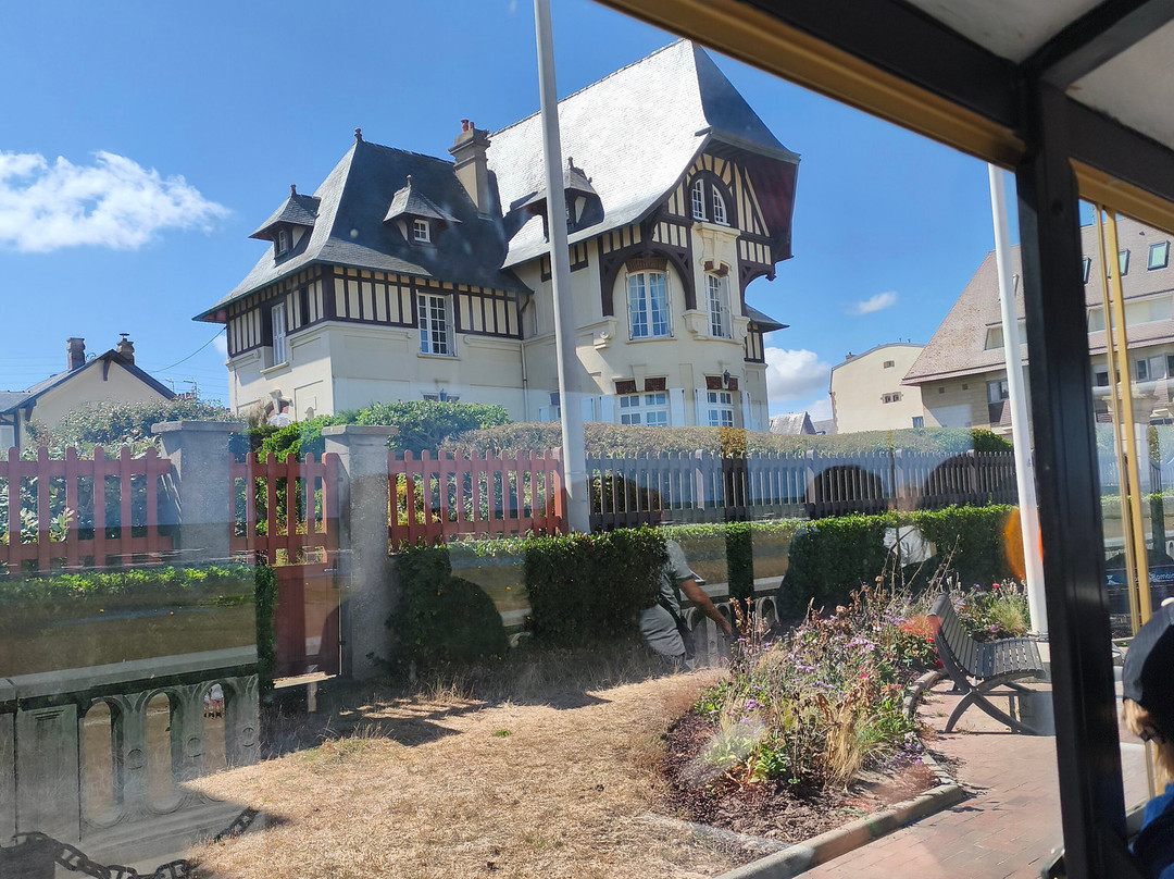 Le Petit Train de Cabourg-卡布尔必去景点