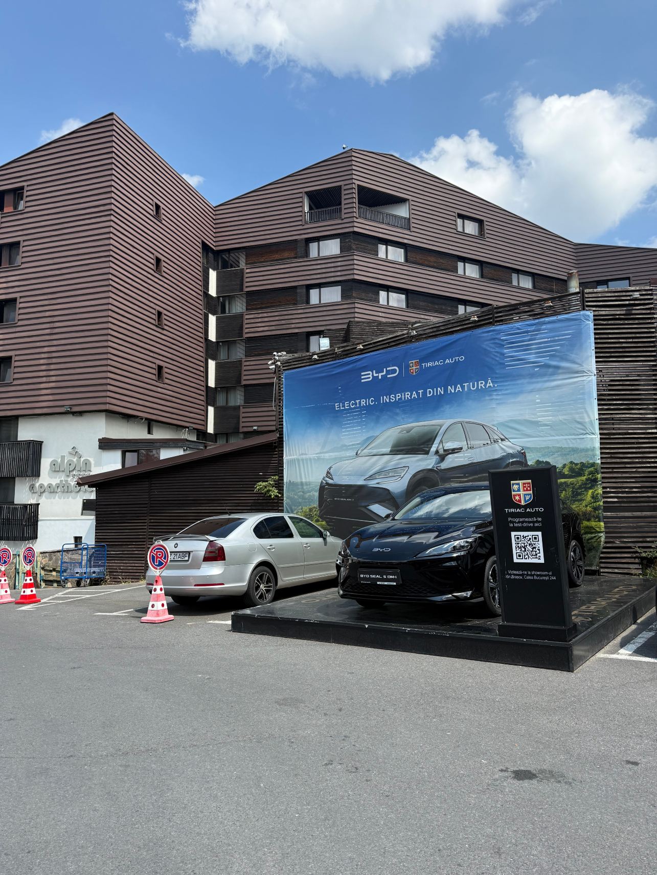 阿尔平公寓酒店-旅行者