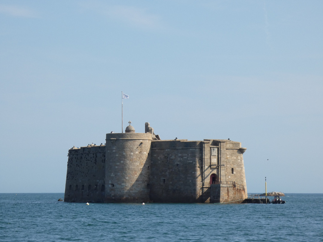 Chateau du Taureau-Carantec必去景点
