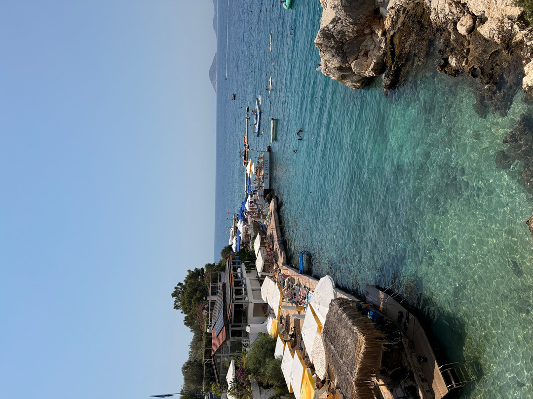 Kalamar Beach Club-卡尔坎必去景点
