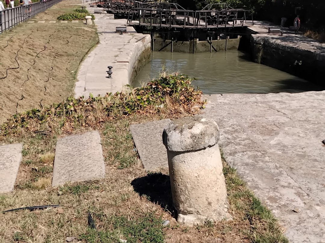 The Nine Locks Of Fonseranes-贝济耶必去景点