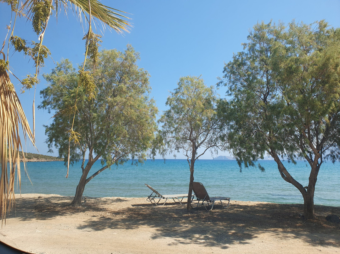 Karavostási Beach-Istron必去景点