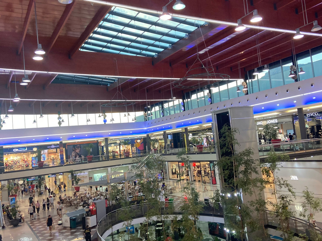 La Canada Shopping Centre-马贝拉必去景点
