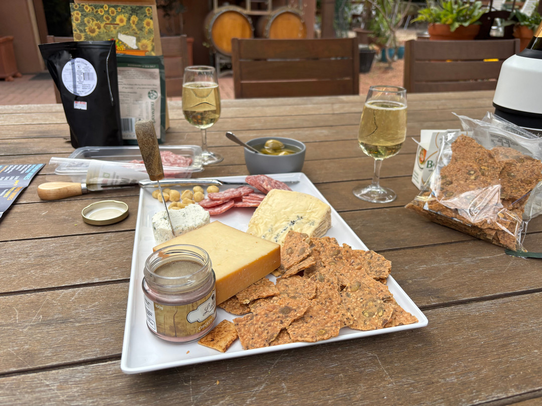 Jadran Wines-Orange Grove必去景点