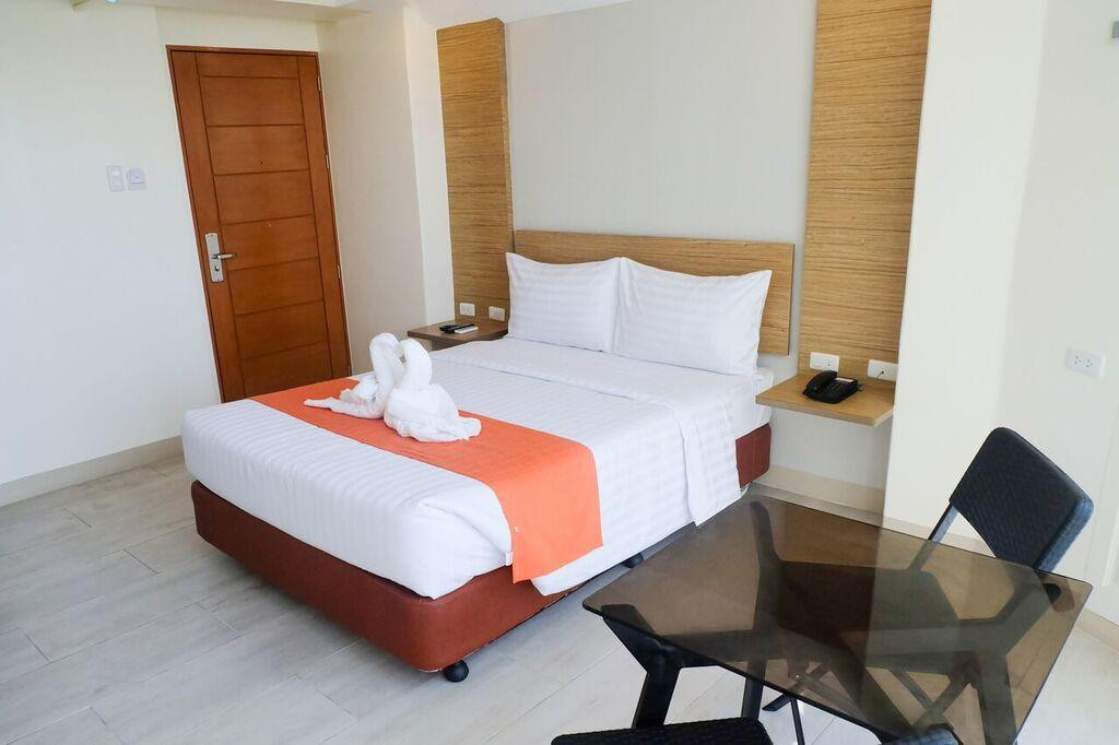 宿雾麦克坦旅馆酒店