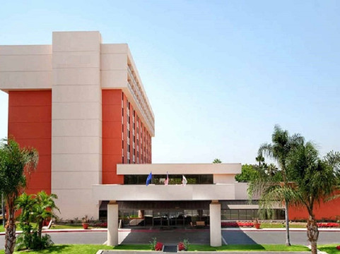 Ontario Airport Hotel & Conference Center主图