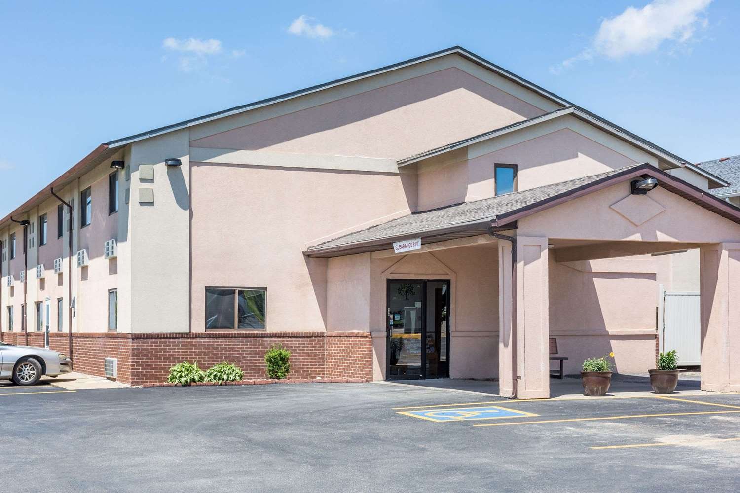 Super 8 by Wyndham Osceola IA-官方