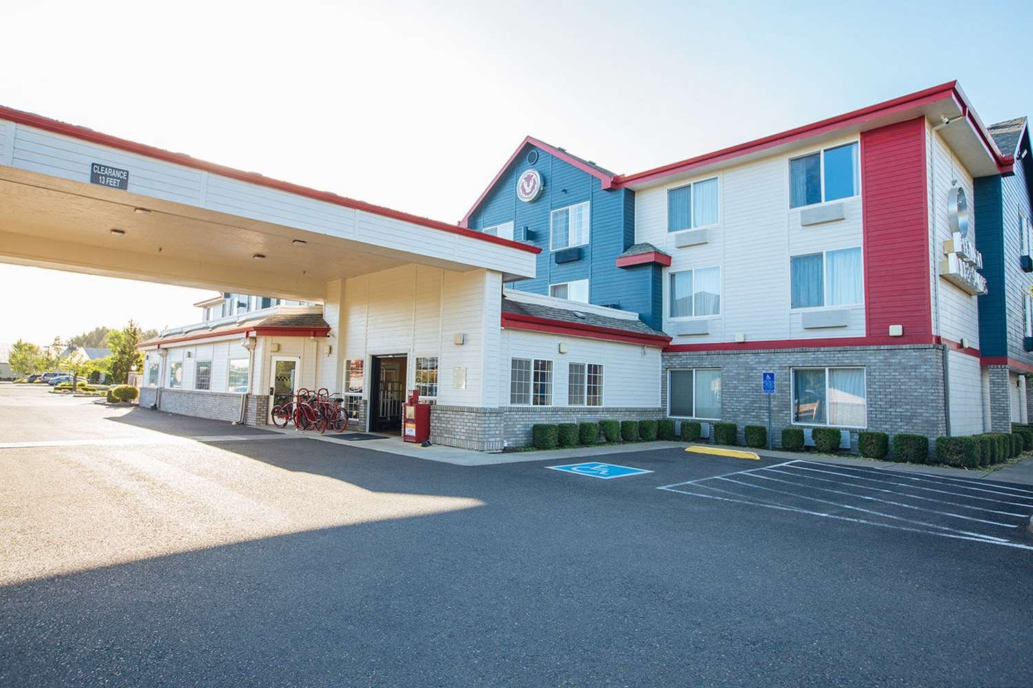 Red Lion Inn & Suites McMinnville-官方