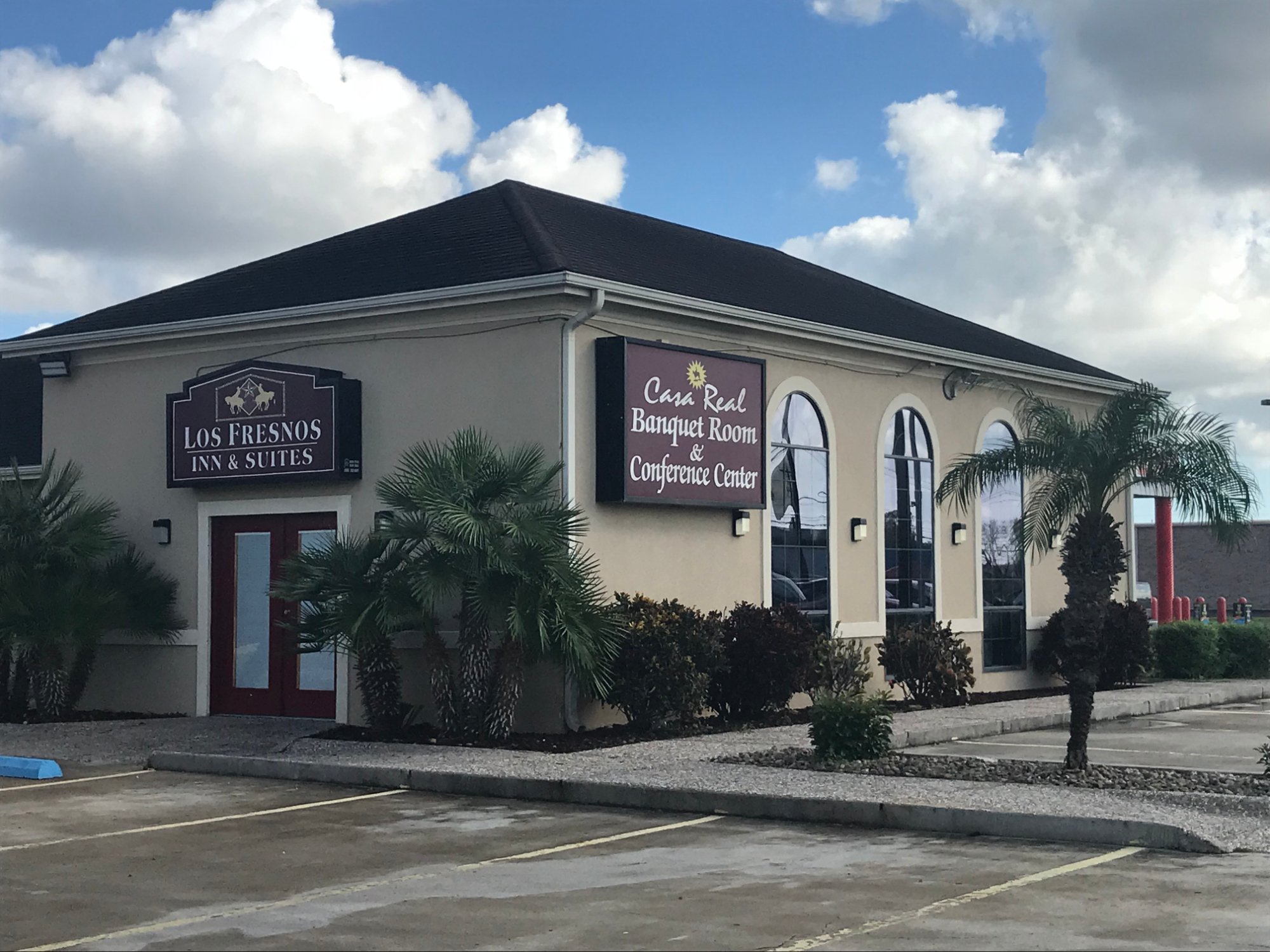 Los Fresnos Inn & Suites-官方