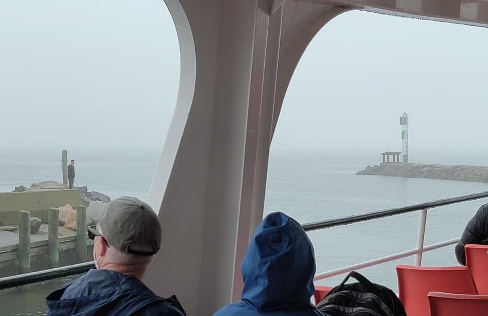 Island Queen Ferry景点图片