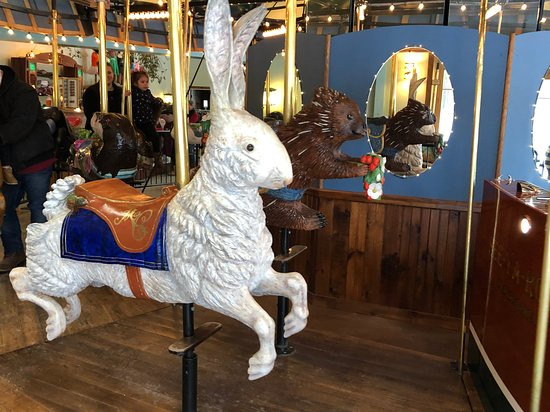 Adirondack Carousel景点图片