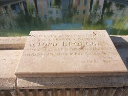 Statue de Lord Brougham景点图片