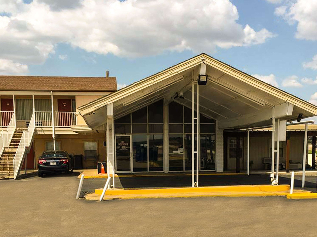 Hubbard酒店住宿-Thunderbird Motel Hillsboro