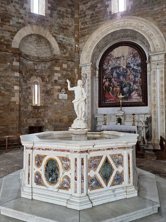 Baptistery-沃尔泰拉必去景点