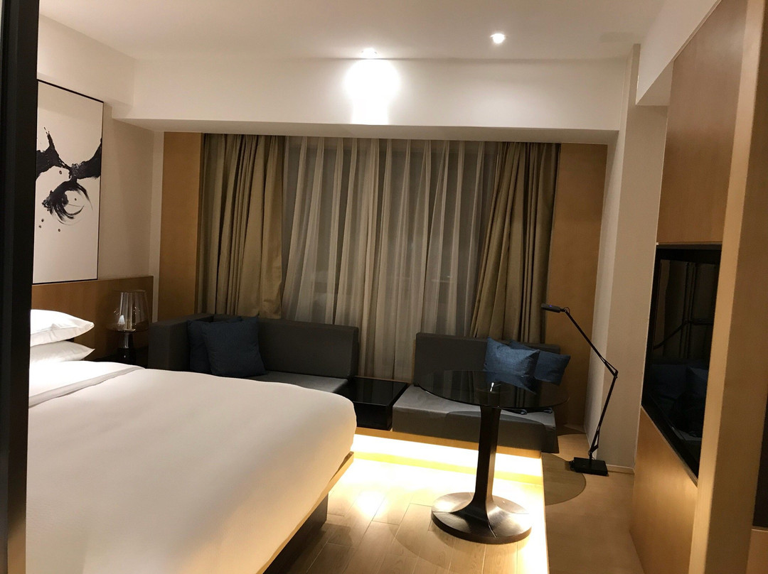 上海静安万枫酒店主图