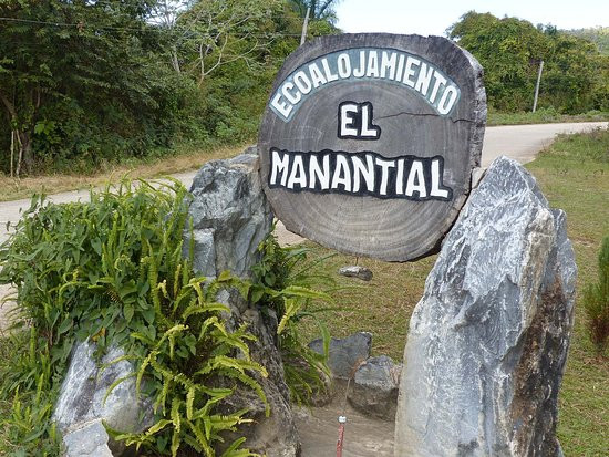 Ecoalojamiento El Manantial主图