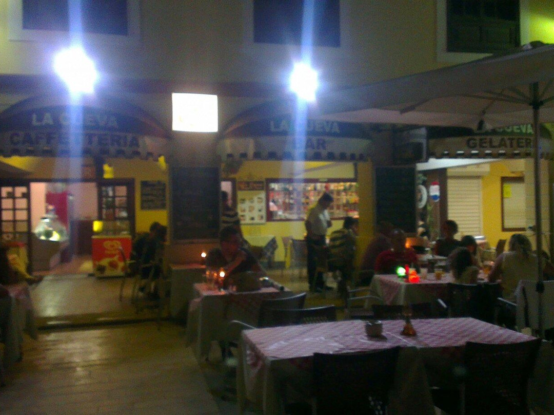 La Cueva Ristorante Pizzeria