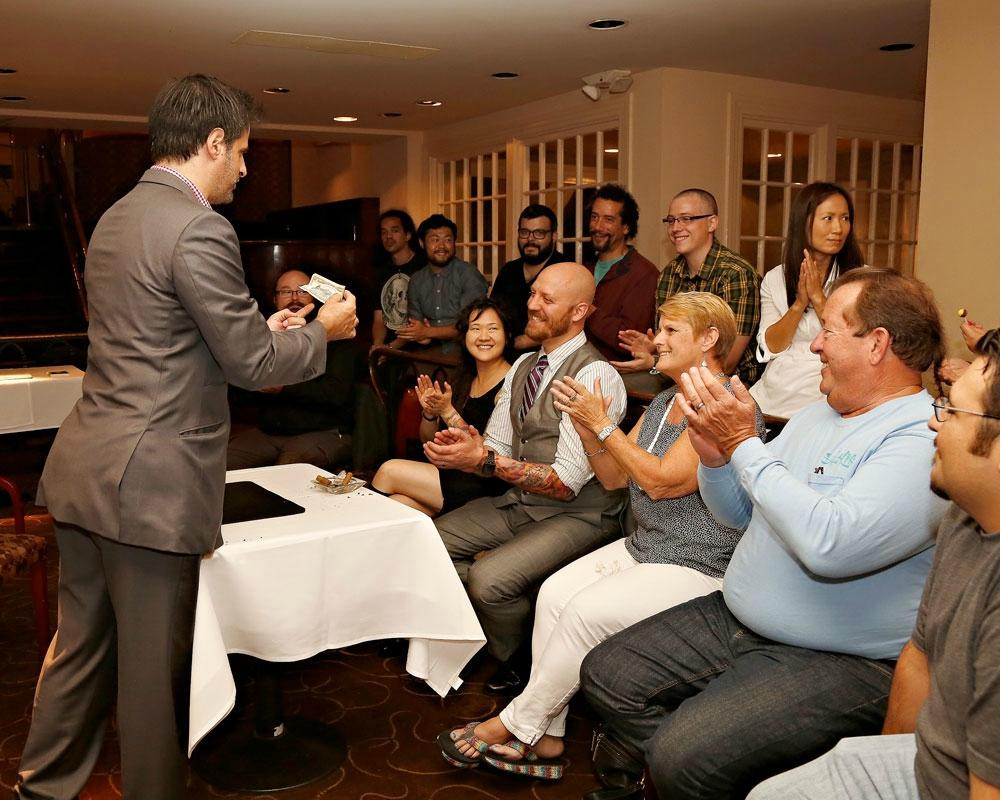 Conjuring Wonder - Magic: Up-Close & Personal-伯克利必去景点