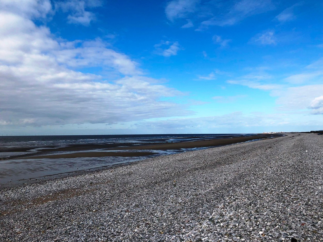 Pensarn Beach景点图片