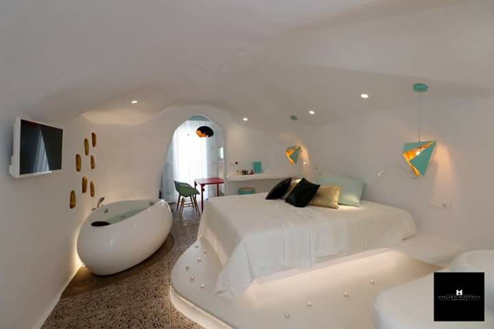 Naxos Cave Suites-官方
