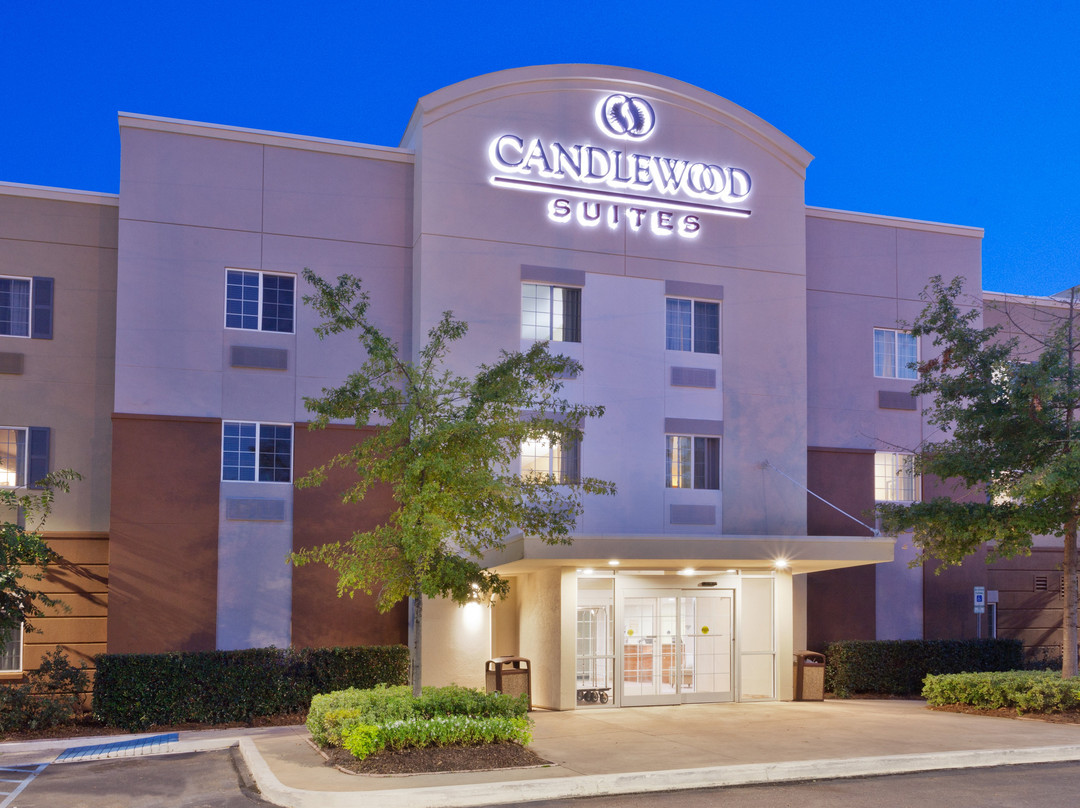 Candlewood Suites Eastchase Park By IHG主图
