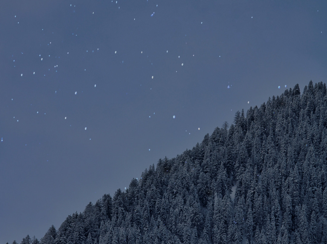 Ashapuri Village主图