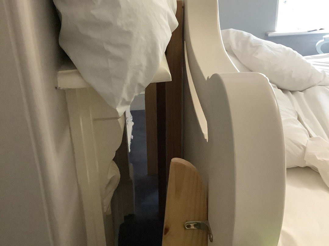 Lowena Cafe and Accommodation主图