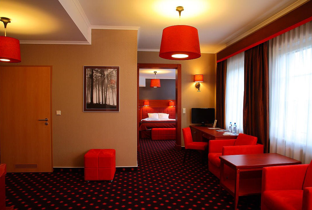 Panorama Hotel主图