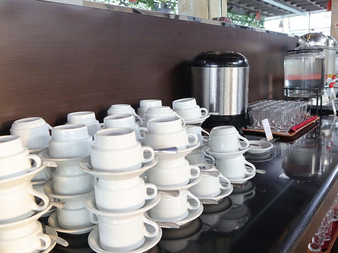 维多利亚大酒店主图