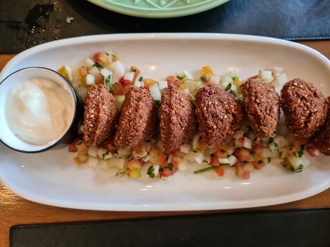 Baraquias Jockey Plaza