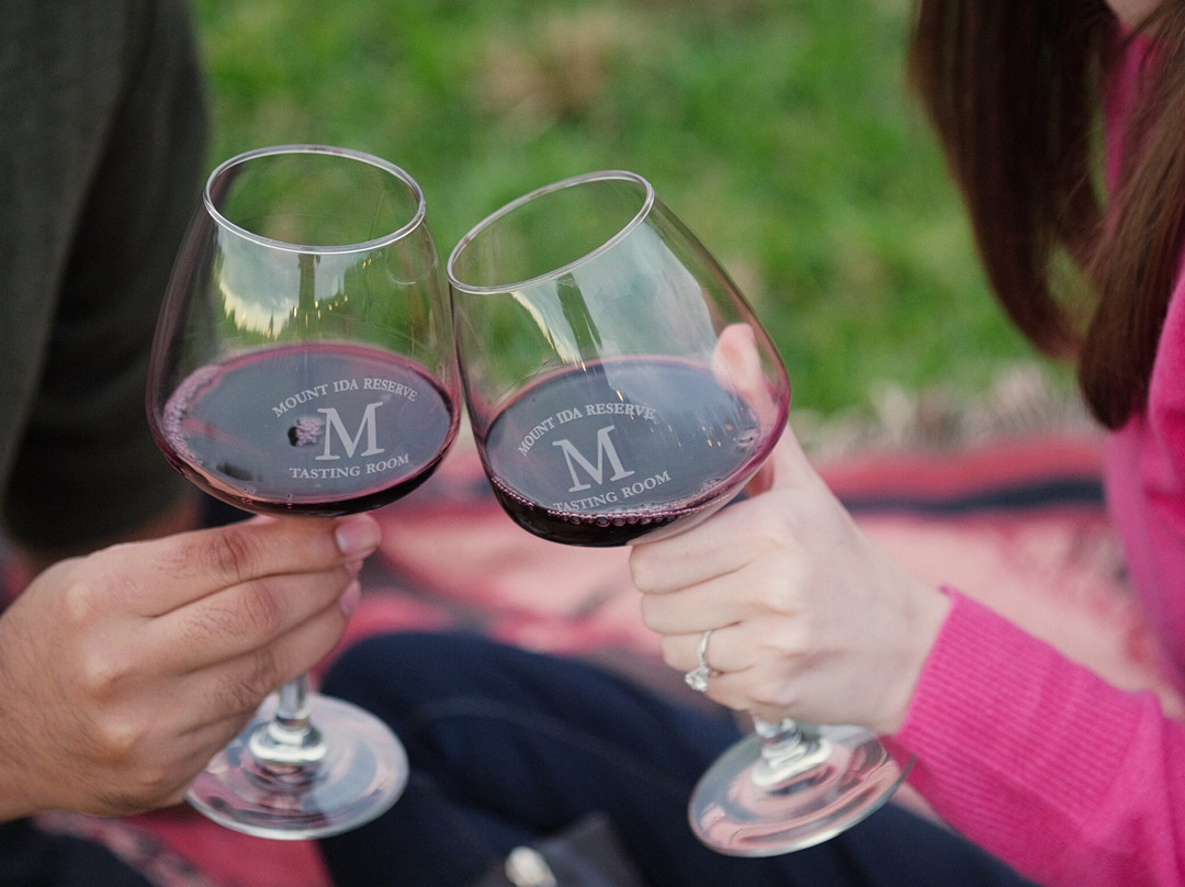 Tasting Room & Taphouse at Mount Ida Reserve-夏洛茨维尔必去景点