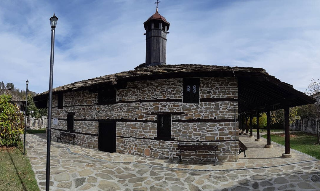 Saint Archangel Michael Church-Tryavna必去景点