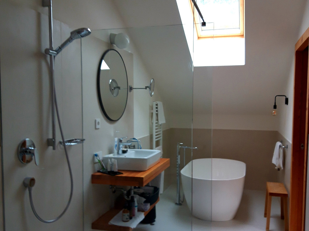 蒂罗尔酒店 主图