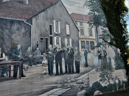Fresque "Fête Au Village"-Florange必去景点