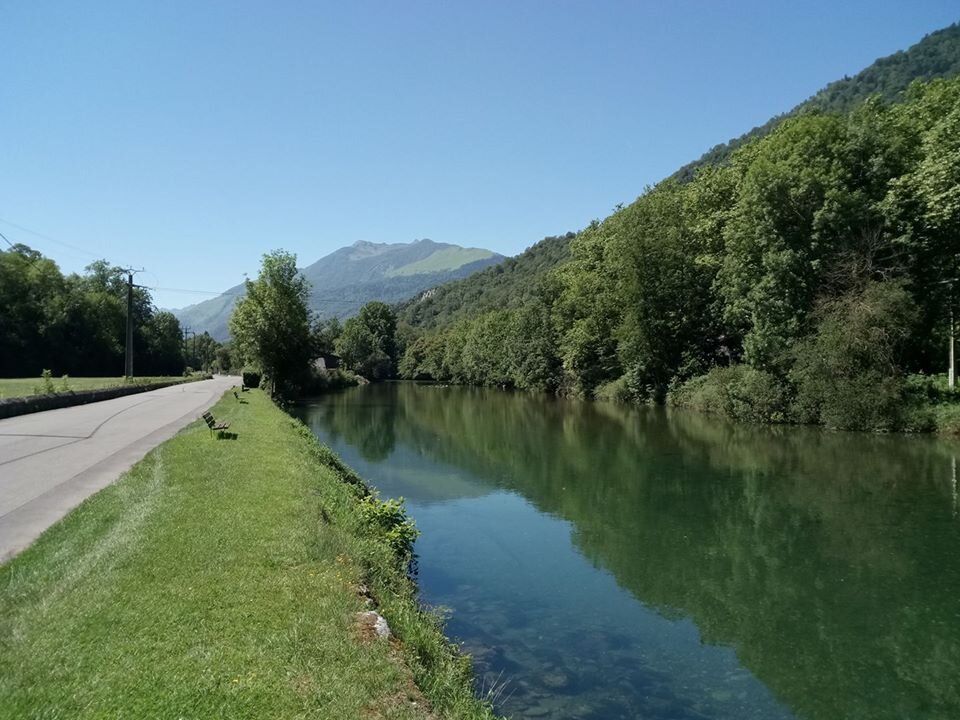 Green Bike Pyrenees-官方