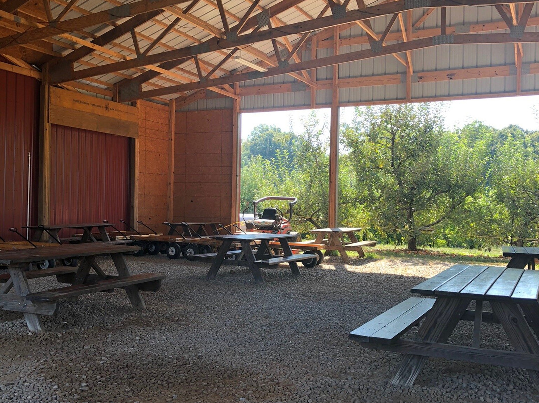 Apple Hill Orchard & Cider Mill-Morganton必去景点
